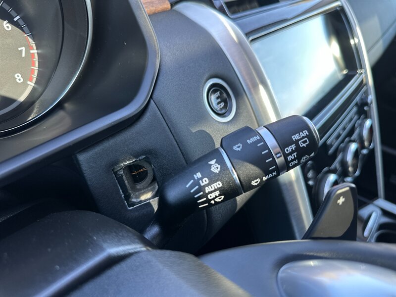 2017 Land Rover Discovery HSE   - Photo 24 - Logansport, IN 46947