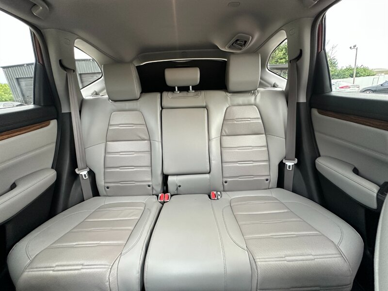 2019 Honda CR-V Touring photo 35