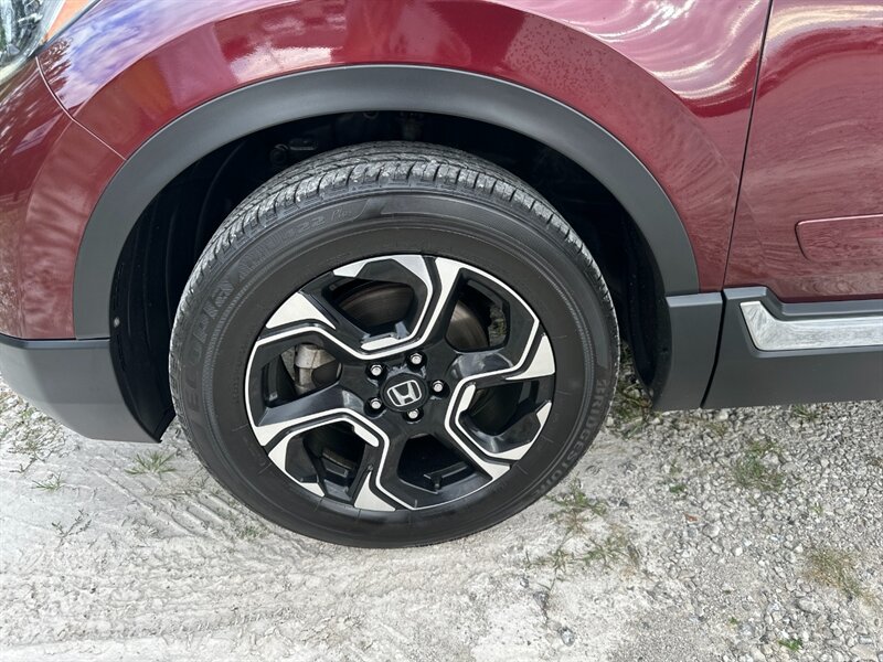 2019 Honda CR-V Touring photo 11