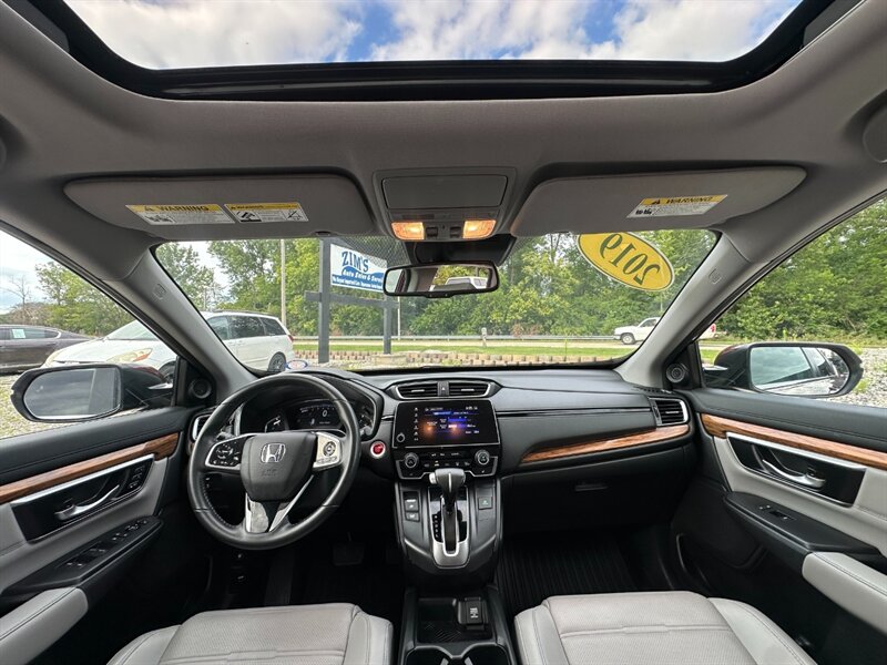 2019 Honda CR-V Touring photo 34