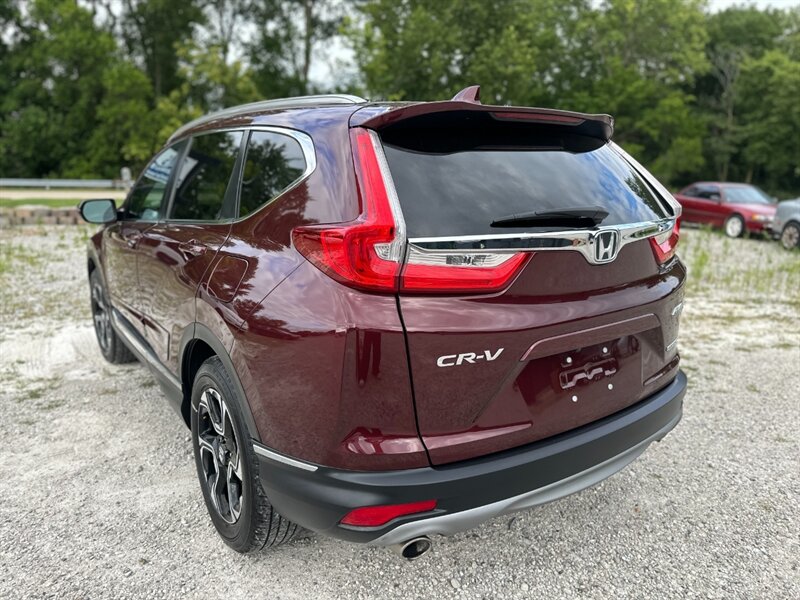 2019 Honda CR-V Touring photo 4