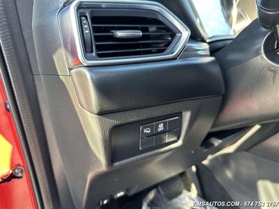 2024 Mazda CX-5 2.5 S Select - Photo 17 - Logansport, IN 46947