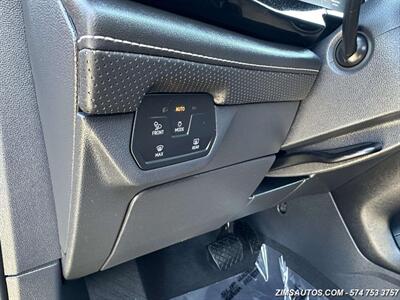 2025 Volkswagen Atlas SE - Photo 17 - Logansport, IN 46947