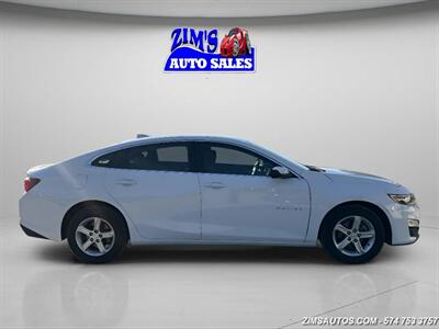 2023 Chevrolet Malibu LT   - Photo 10 - Logansport, IN 46947