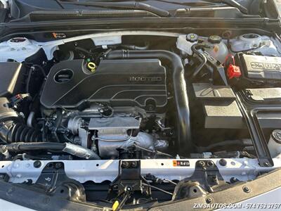 2023 Chevrolet Malibu LT   - Photo 11 - Logansport, IN 46947