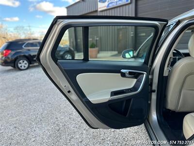 2017 Volvo V60 T5 Premier   - Photo 32 - Logansport, IN 46947