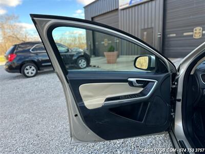 2017 Volvo V60 T5 Premier   - Photo 18 - Logansport, IN 46947