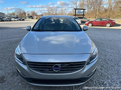 2017 Volvo V60 T5 Premier   - Photo 2 - Logansport, IN 46947