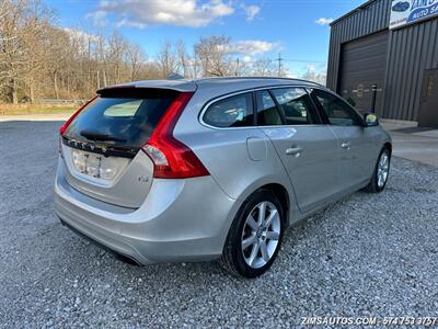 2017 Volvo V60 T5 Premier   - Photo 10 - Logansport, IN 46947