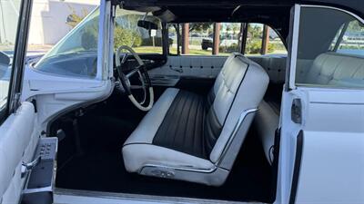 1960 Lincoln Continental MARK V   - Photo 2 - Hollywood, FL 33020