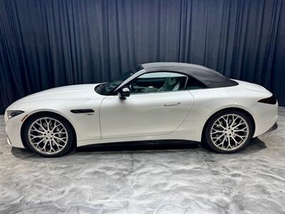 2025 Mercedes-Benz AMG SL 43   - Photo 6 - Pembroke Park, FL 33009