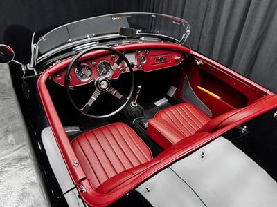 1957 MG MGA 1500 ROADSTER   - Photo 2 - Pembroke Park, FL 33009