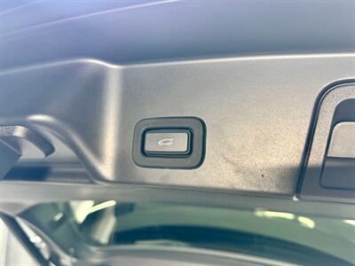 2022 Land Rover Range Rover Evoque P250 R-Dynamic S   - Photo 24 - Pembroke Park, FL 33009