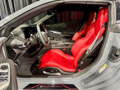 2025 Chevrolet Corvette Stingray   - Photo 8 - Pembroke Park, FL 33009