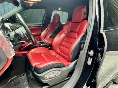 2014 Porsche Cayenne Turbo S - Photo 5 - Pembroke Park, FL 33009