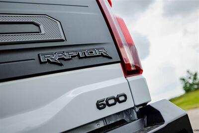 2025 Ford F-150 Hennessey VelociRaptor 600   - Photo 23 - Sealy, TX 77474