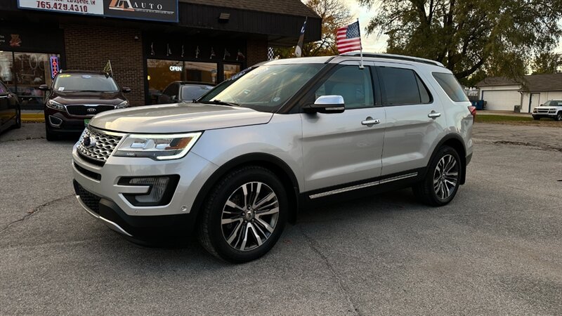 2017 Ford Explorer Platinum   - Photo 2 - Lafayette, IN 47904