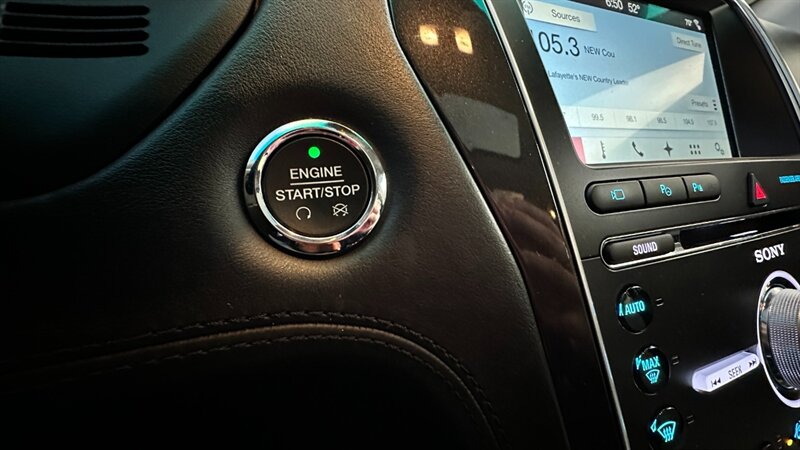 2017 Ford Explorer Platinum   - Photo 35 - Lafayette, IN 47904