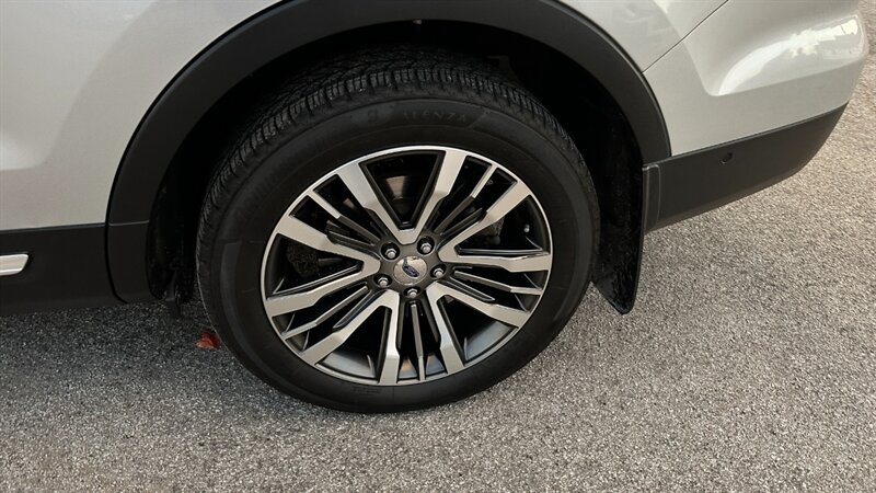 2017 Ford Explorer Platinum   - Photo 15 - Lafayette, IN 47904
