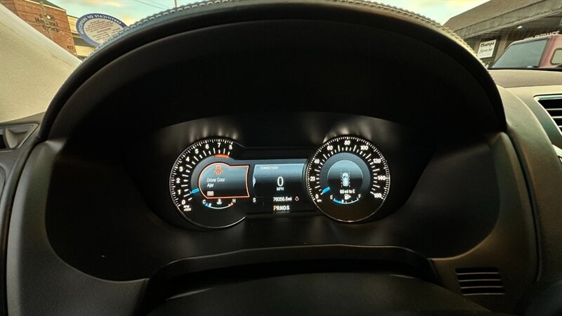 2017 Ford Explorer Platinum   - Photo 34 - Lafayette, IN 47904