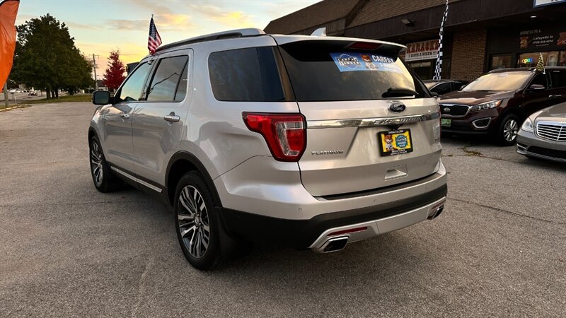 2017 Ford Explorer Platinum   - Photo 6 - Lafayette, IN 47904