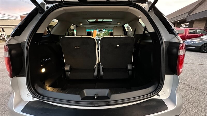 2017 Ford Explorer Platinum   - Photo 58 - Lafayette, IN 47904