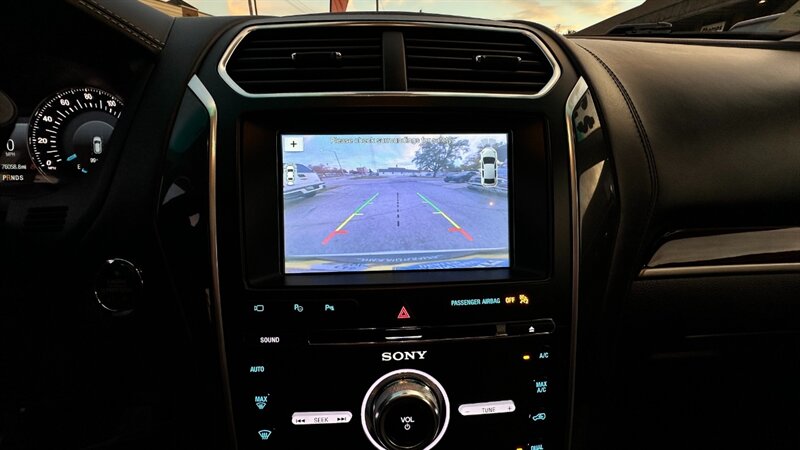 2017 Ford Explorer Platinum   - Photo 37 - Lafayette, IN 47904