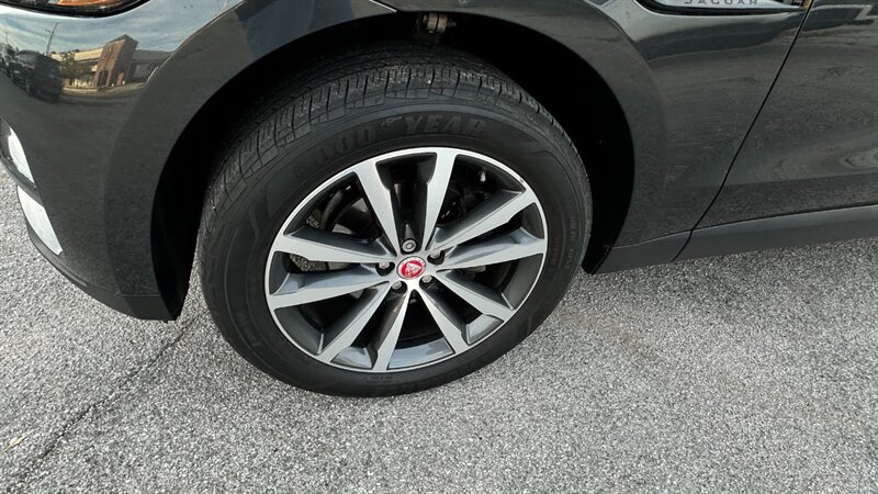 2018 Jaguar F-PACE 25t Prestige   - Photo 15 - Lafayette, IN 47904