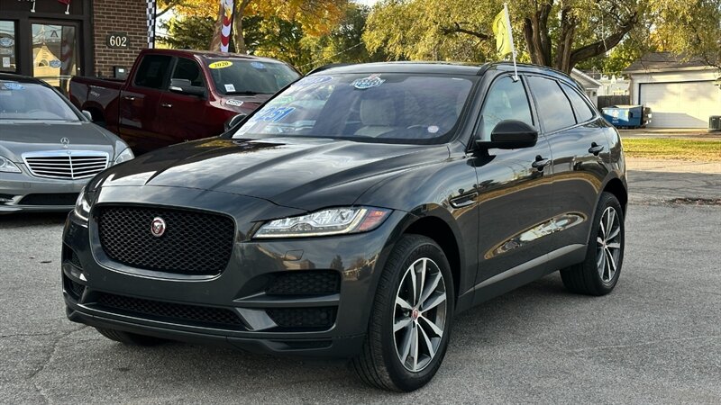 2018 Jaguar F-PACE 25t Prestige   - Photo 1 - Lafayette, IN 47904