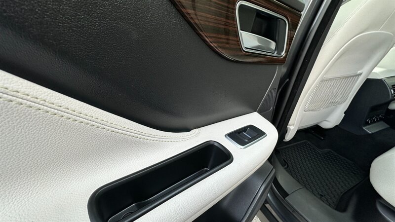 2018 Jaguar F-PACE 25t Prestige   - Photo 54 - Lafayette, IN 47904