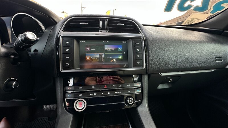 2018 Jaguar F-PACE 25t Prestige   - Photo 39 - Lafayette, IN 47904