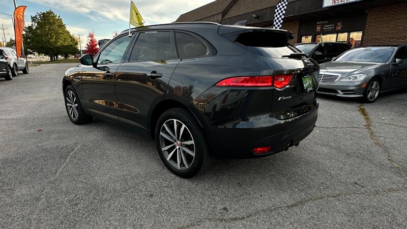 2018 Jaguar F-PACE 25t Prestige   - Photo 6 - Lafayette, IN 47904