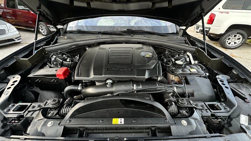 2018 Jaguar F-PACE 25t Prestige   - Photo 20 - Lafayette, IN 47904