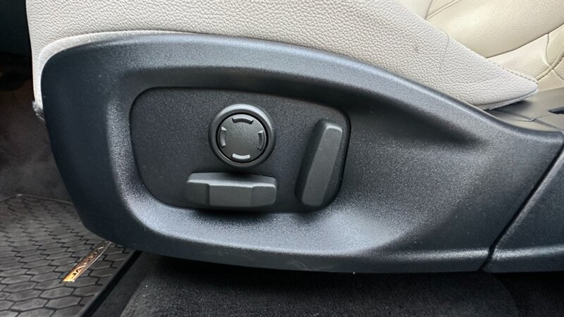 2018 Jaguar F-PACE 25t Prestige   - Photo 30 - Lafayette, IN 47904