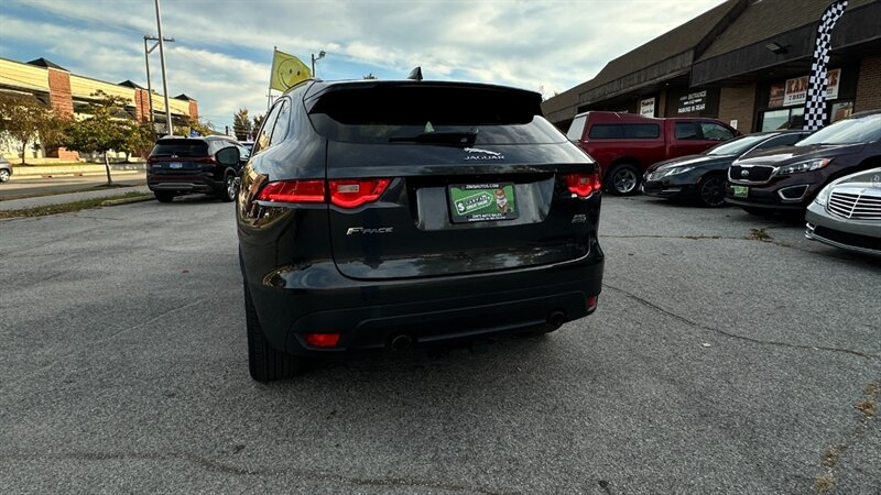 2018 Jaguar F-PACE 25t Prestige   - Photo 7 - Lafayette, IN 47904