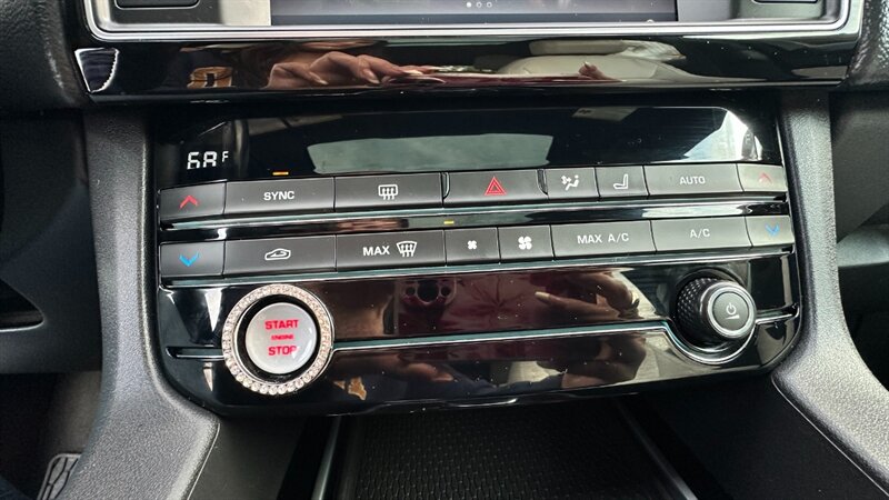 2018 Jaguar F-PACE 25t Prestige   - Photo 42 - Lafayette, IN 47904