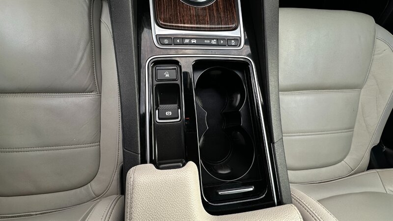 2018 Jaguar F-PACE 25t Prestige   - Photo 45 - Lafayette, IN 47904