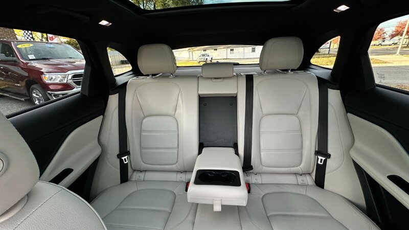 2018 Jaguar F-PACE 25t Prestige   - Photo 59 - Lafayette, IN 47904