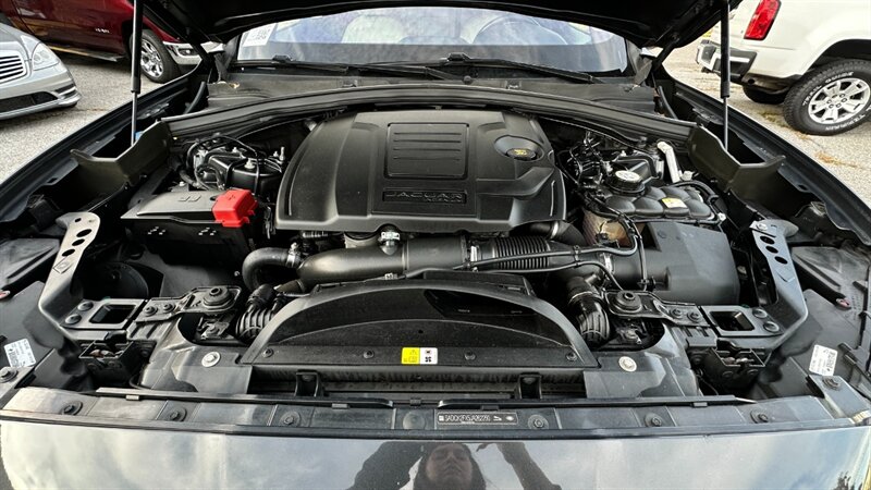 2018 Jaguar F-PACE 25t Prestige   - Photo 19 - Lafayette, IN 47904