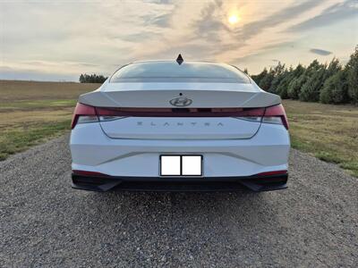 2021 Hyundai Elantra SEL   - Photo 6 - Flagler, CO 80815