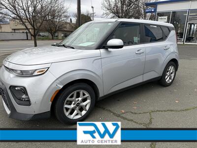 2020 Kia Soul S - Photo 4 - Ukiah, CA 95482
