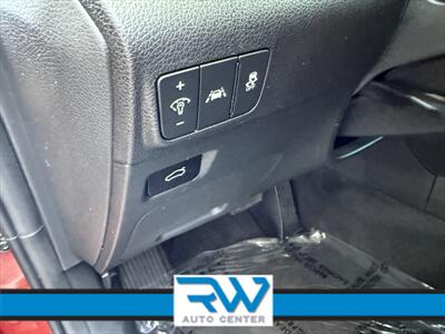 2021 Kia K5 LX   - Photo 14 - Ukiah, CA 95482