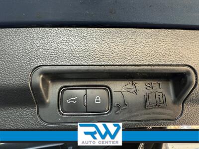 2020 Ford Explorer Limited   - Photo 21 - Ukiah, CA 95482