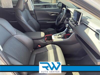 2022 Toyota RAV4 TRD Off-Road   - Photo 12 - Ukiah, CA 95482