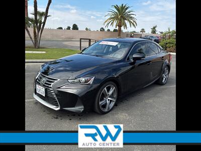 2018 Lexus IS 300   - Photo 1 - Ukiah, CA 95482