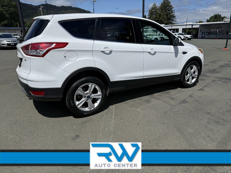 2015 Ford Escape SE - Photo 3 - Ukiah, CA 95482