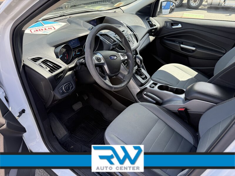 2015 Ford Escape SE - Photo 9 - Ukiah, CA 95482