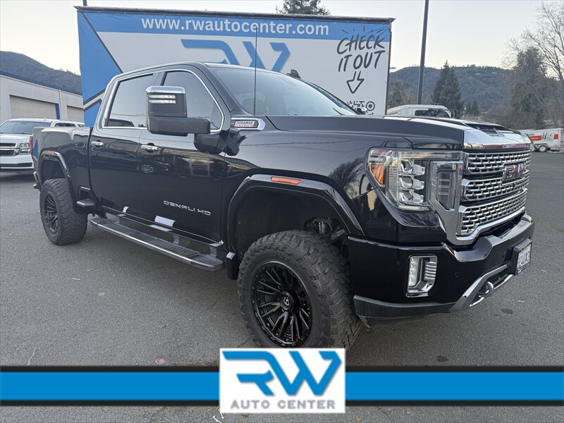 2020 GMC Sierra Denali's photo