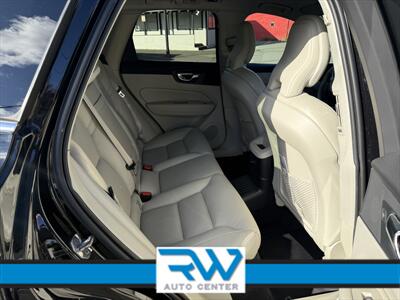 2019 Volvo XC60 T8 eAWD Momentum - Photo 10 - Ukiah, CA 95482