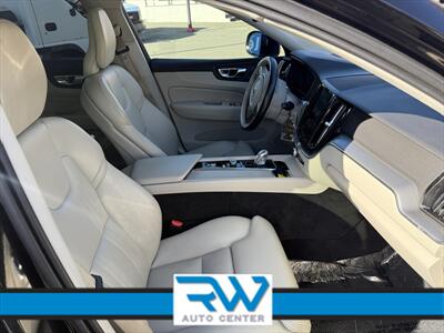 2019 Volvo XC60 T8 eAWD Momentum - Photo 12 - Ukiah, CA 95482
